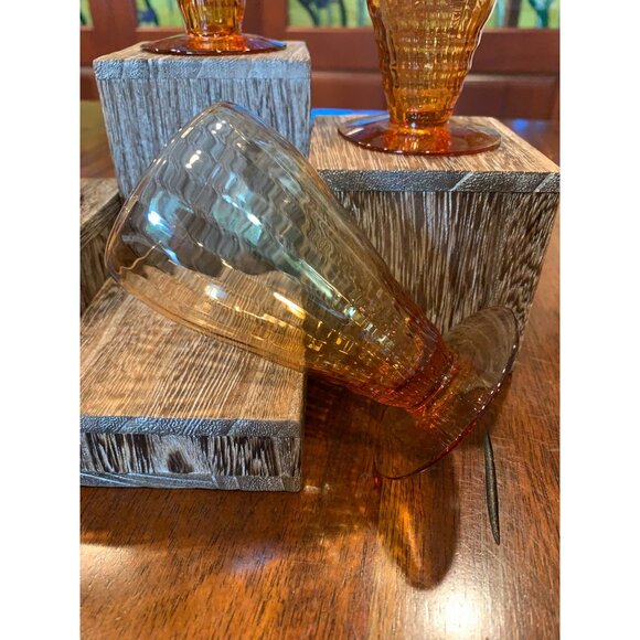 Vintage Amber Footed Liquor Glasses. - Picture 6 of 14